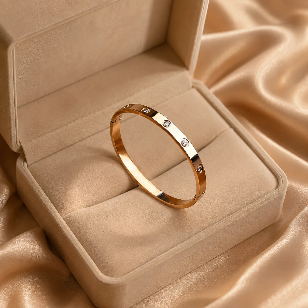 Elegant Gold Lock Bracelet