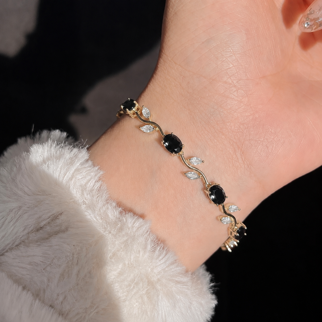 Elegant Silver Plated Tulip Bracelet for Girls/Women